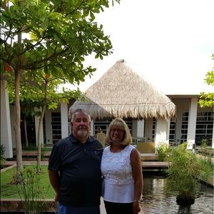 Meet your Posher, Candess